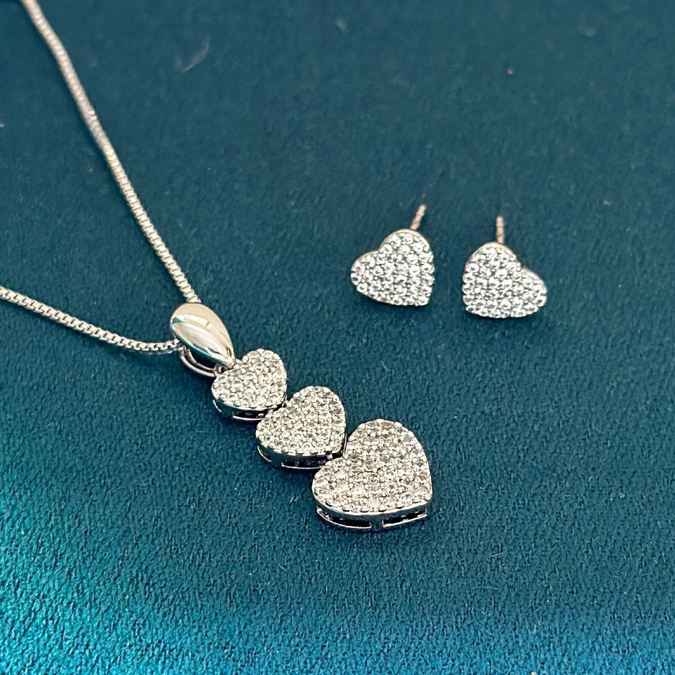 Linked Hearts Silver Stone Locket Set
