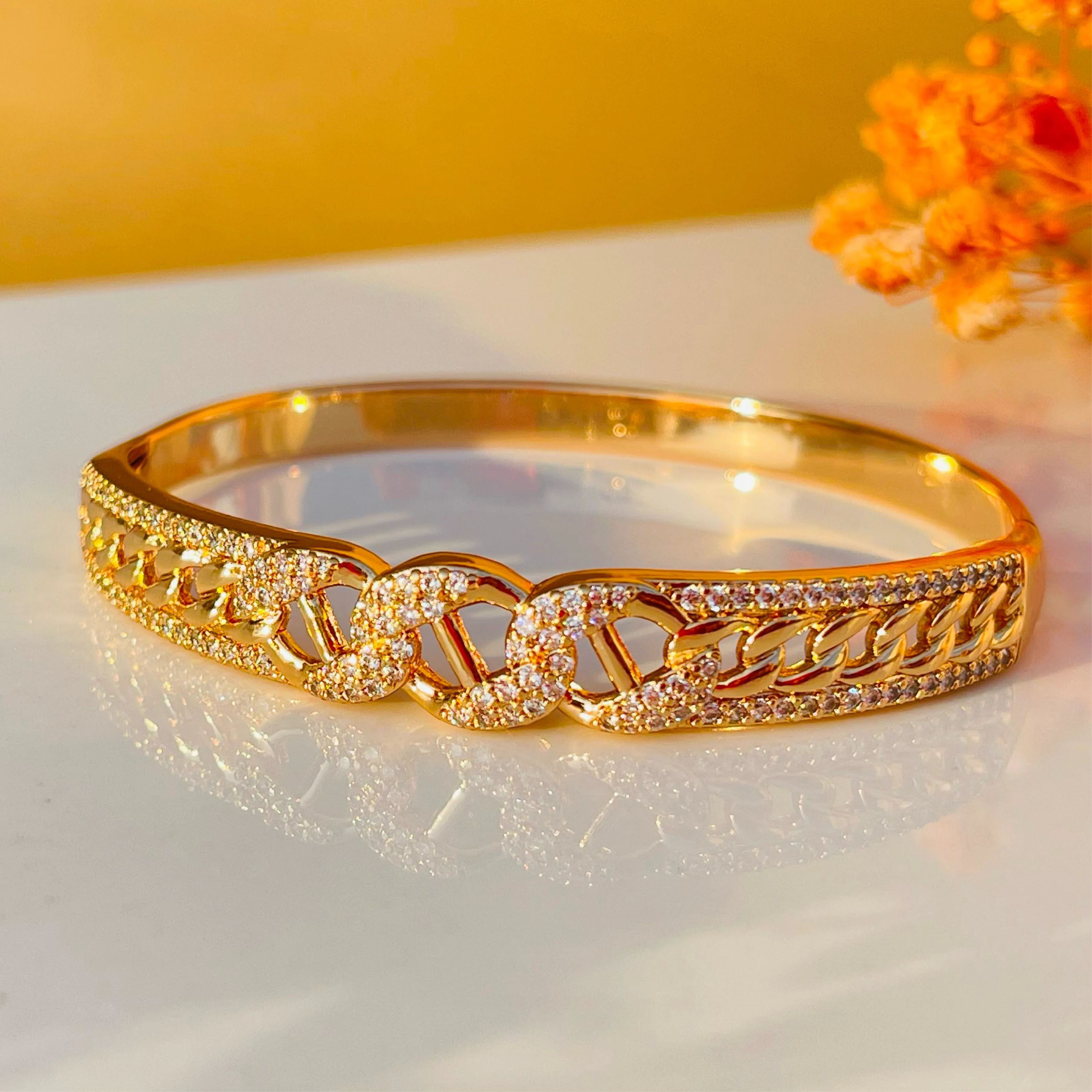 Golden Link Pavé Bangle