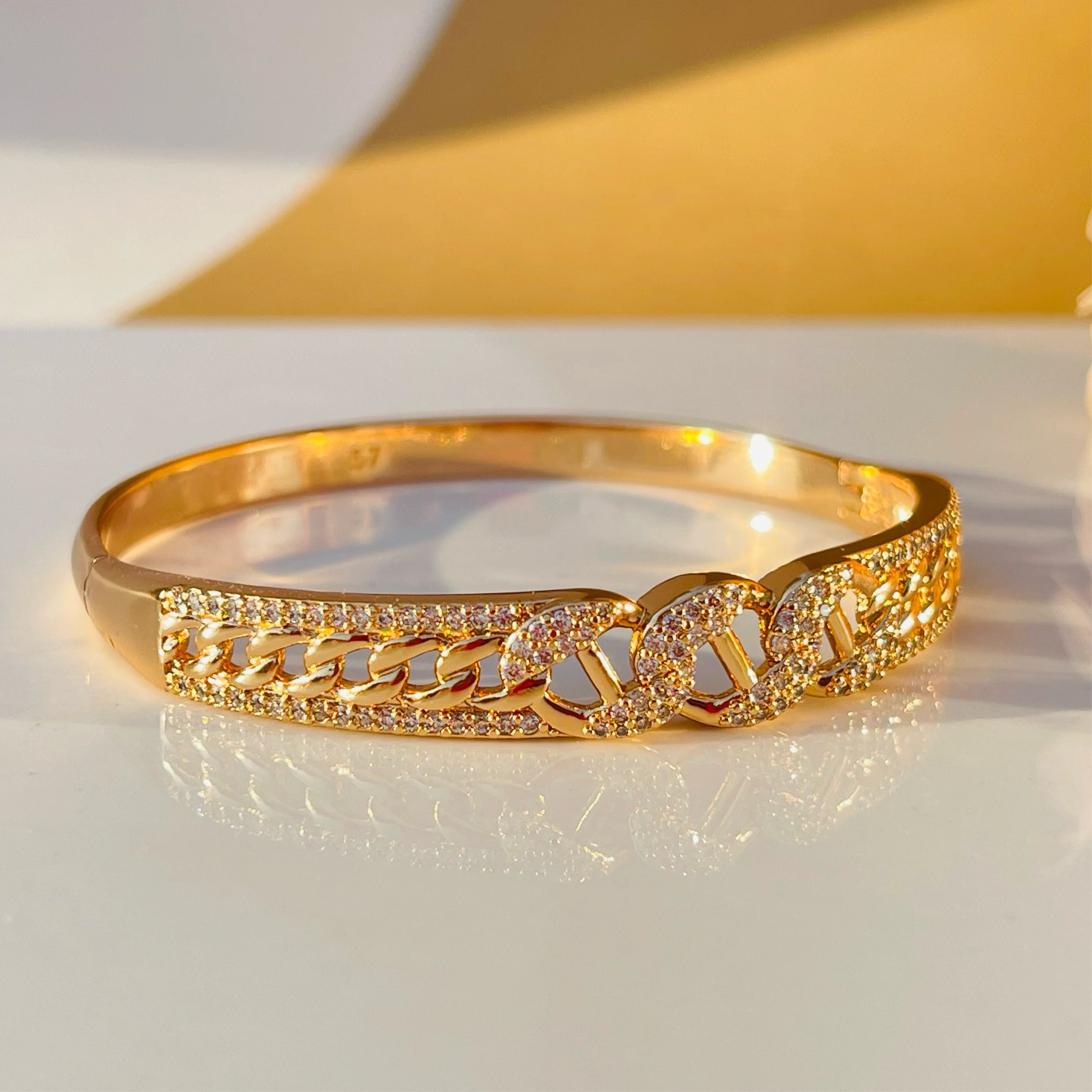 Golden Link Pavé Bangle