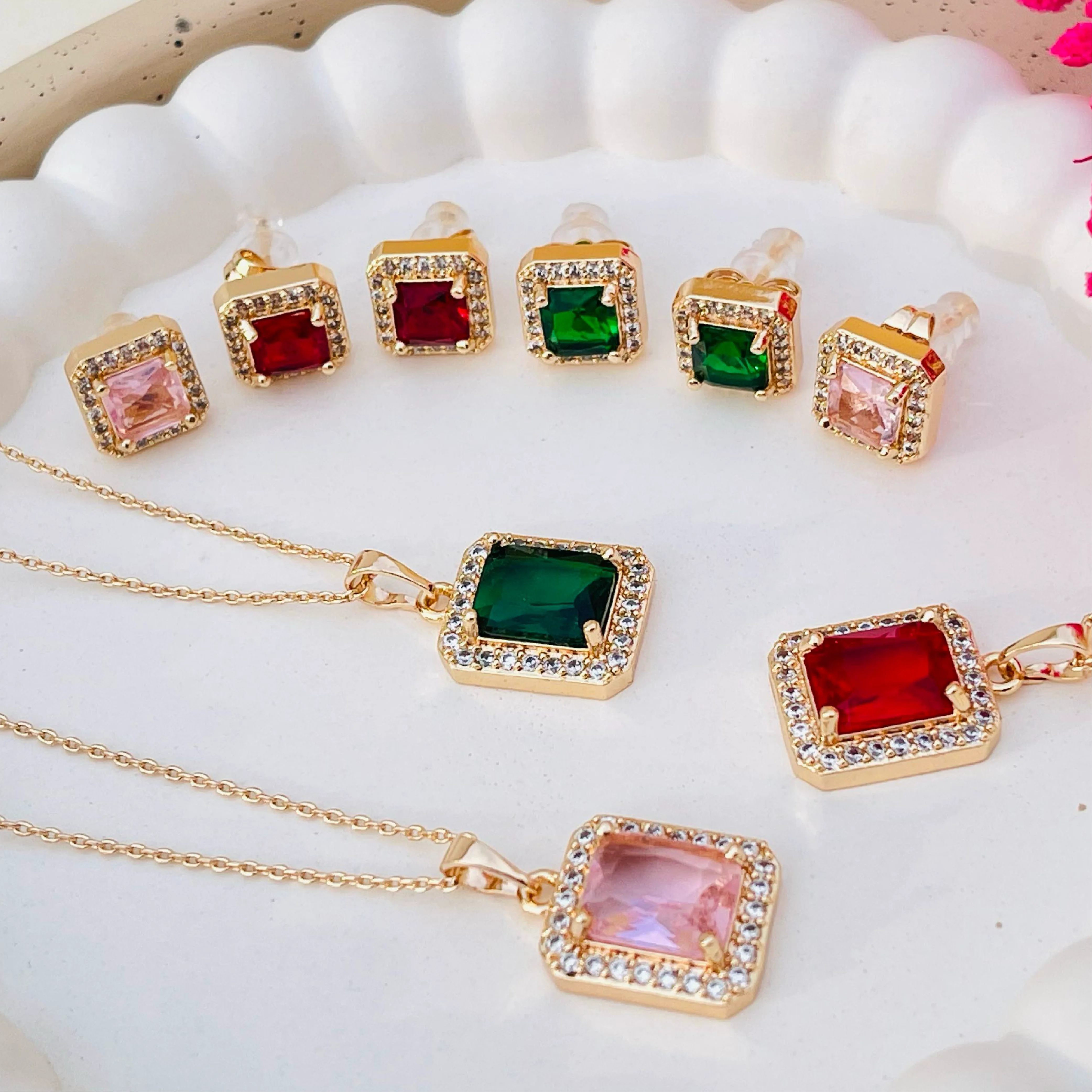The Majestic Jewel-Toned Princess-Cut Locket Set