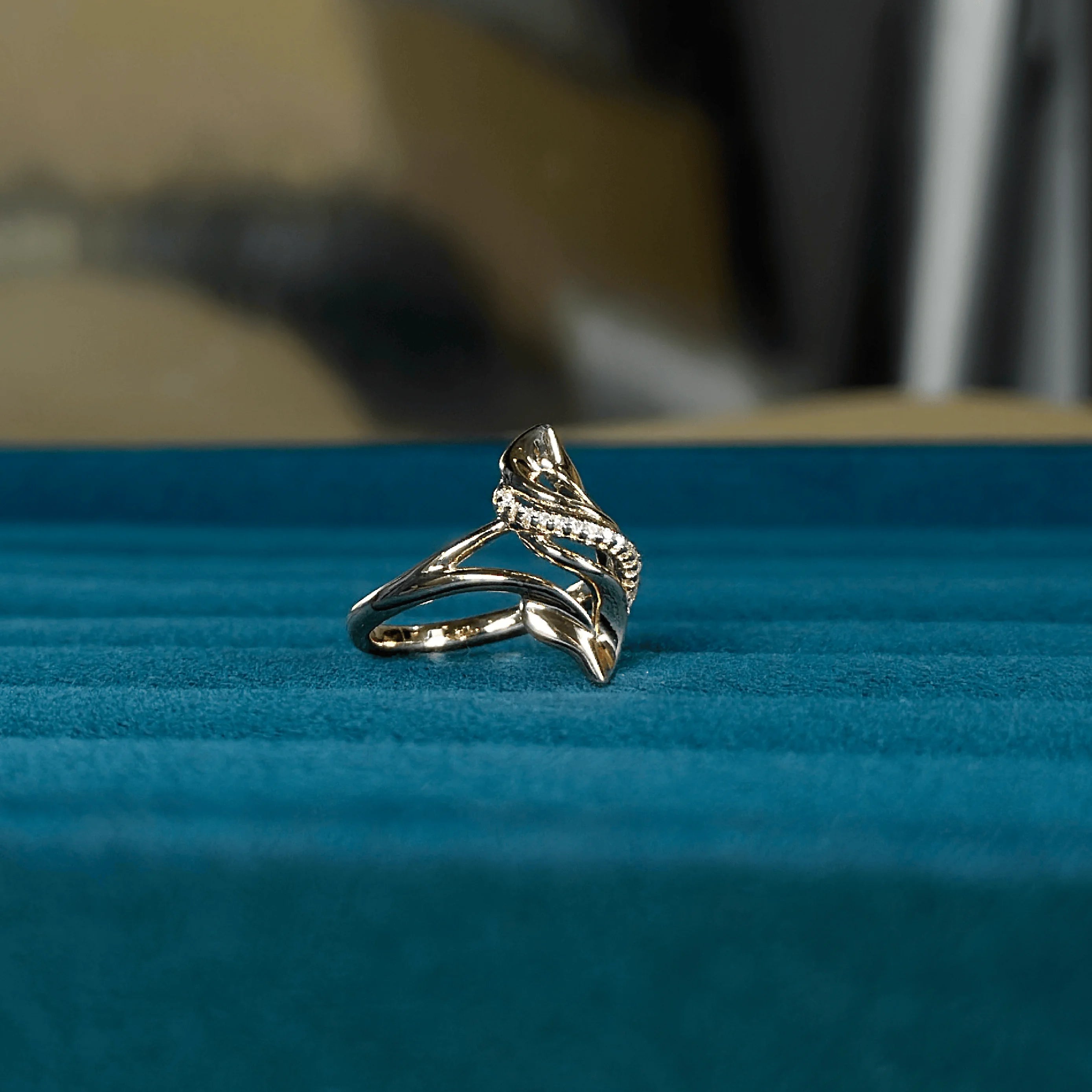 Enchanted Vine Twilight Petal Ring