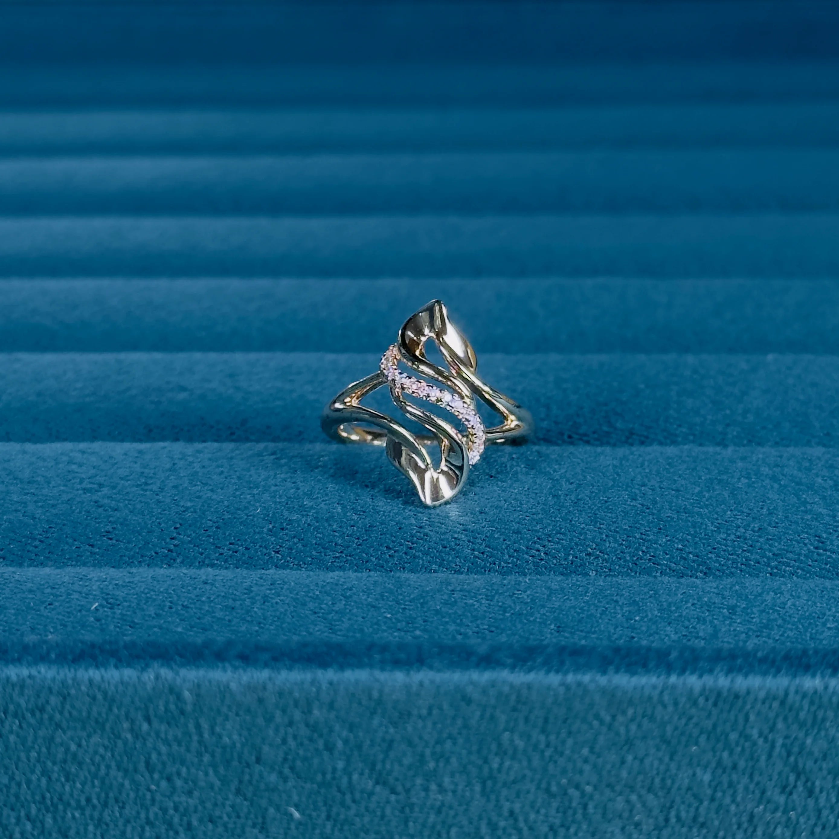 Enchanted Vine Twilight Petal Ring