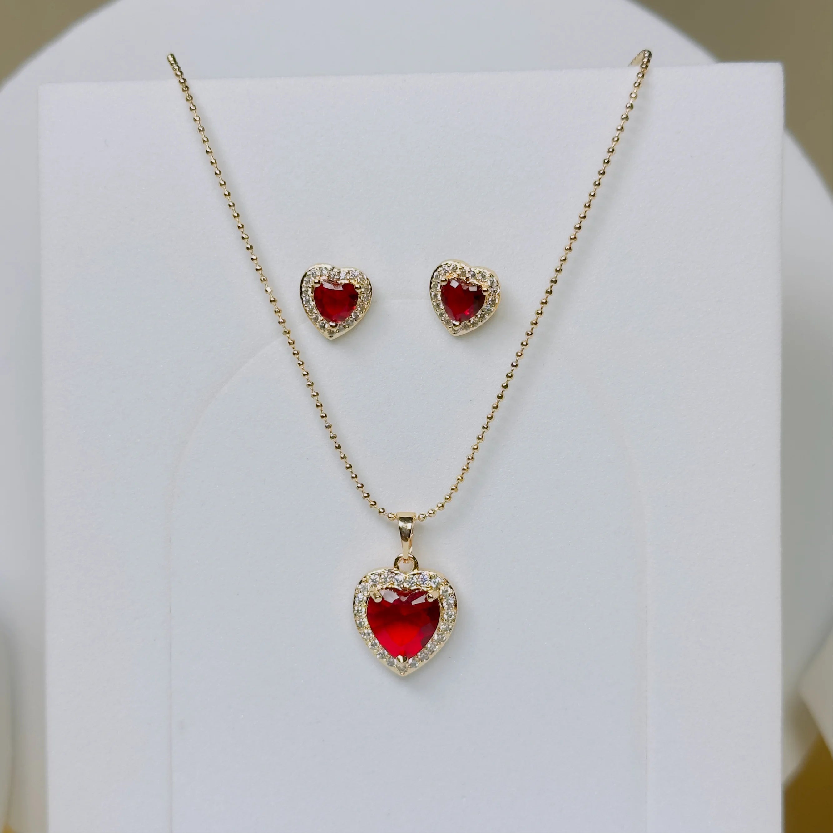 Crimson Heart Gold Locket Set