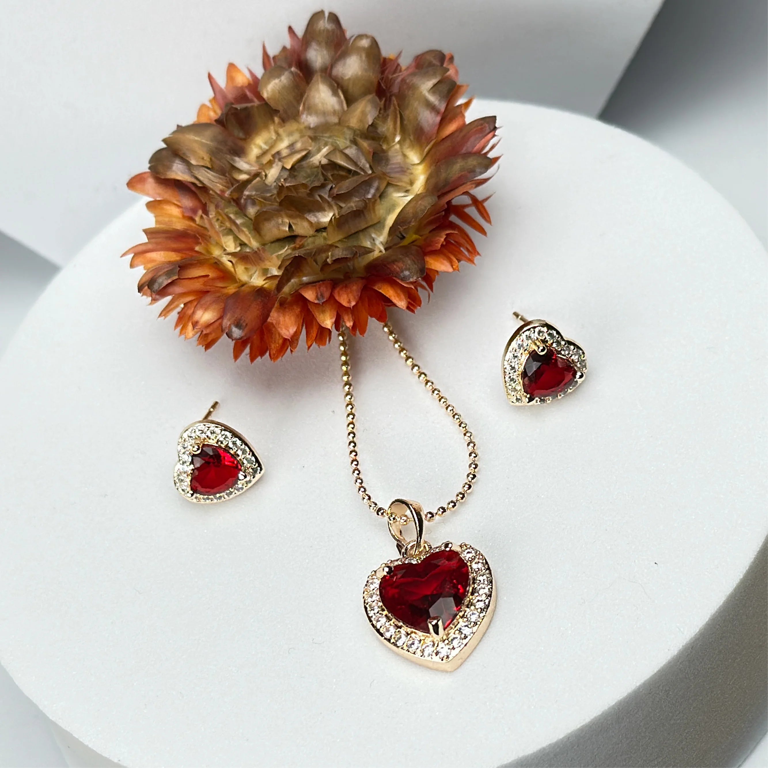 Crimson Heart Gold Locket Set