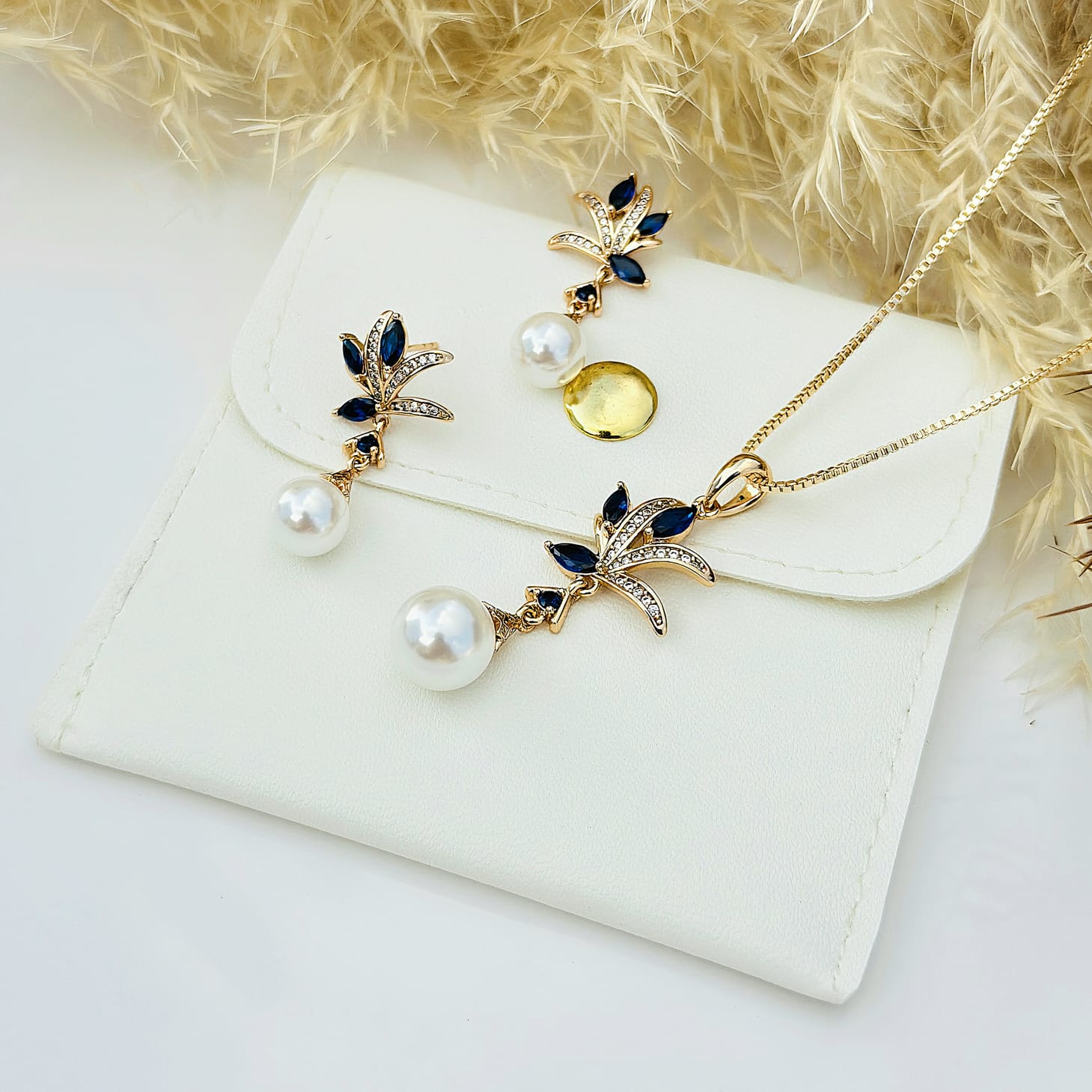 Azure Flora Pearl Set
