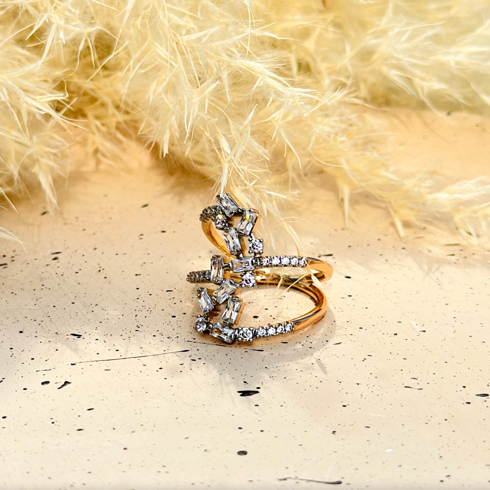 Cross-Strand Crystal Ring