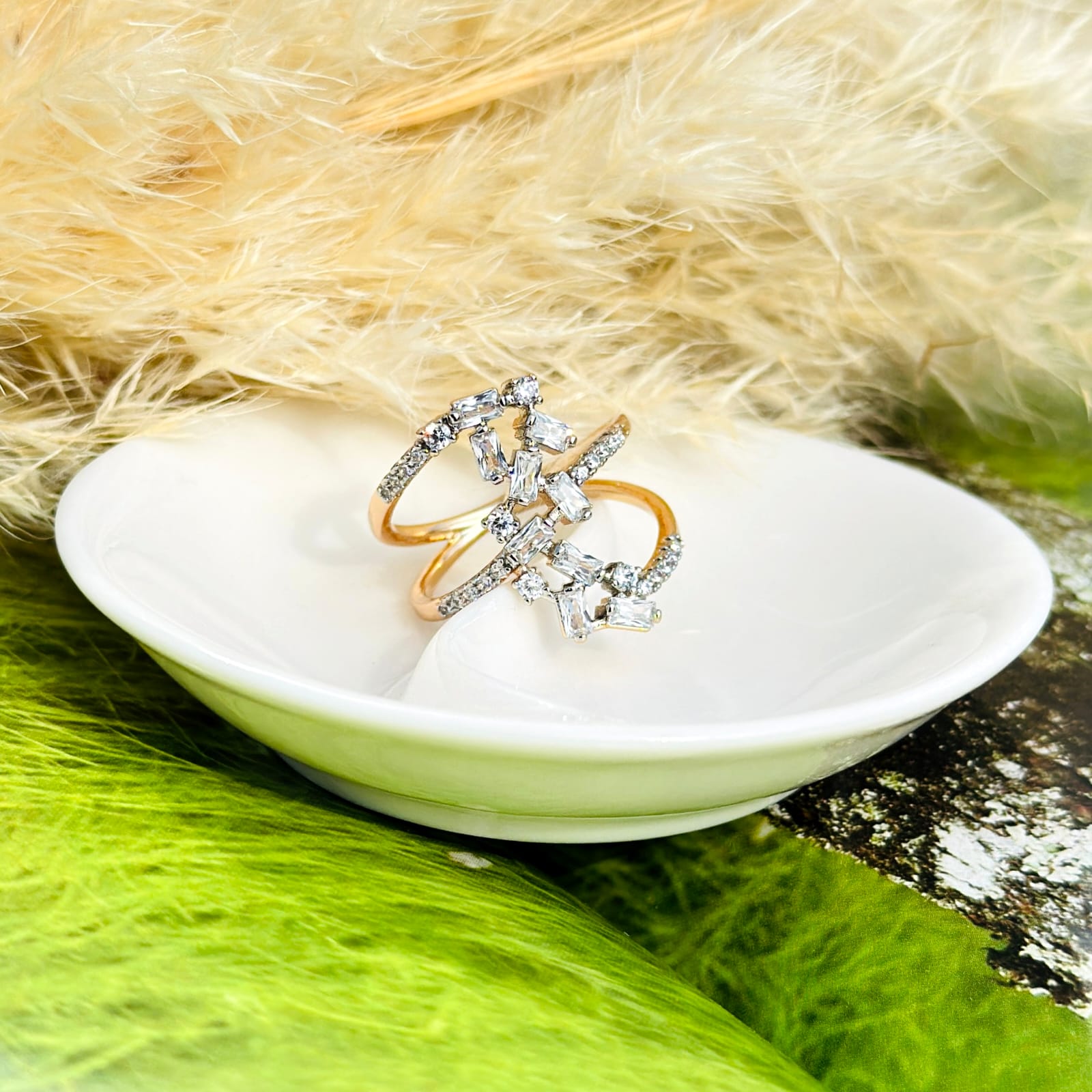 Cross-Strand Crystal Ring