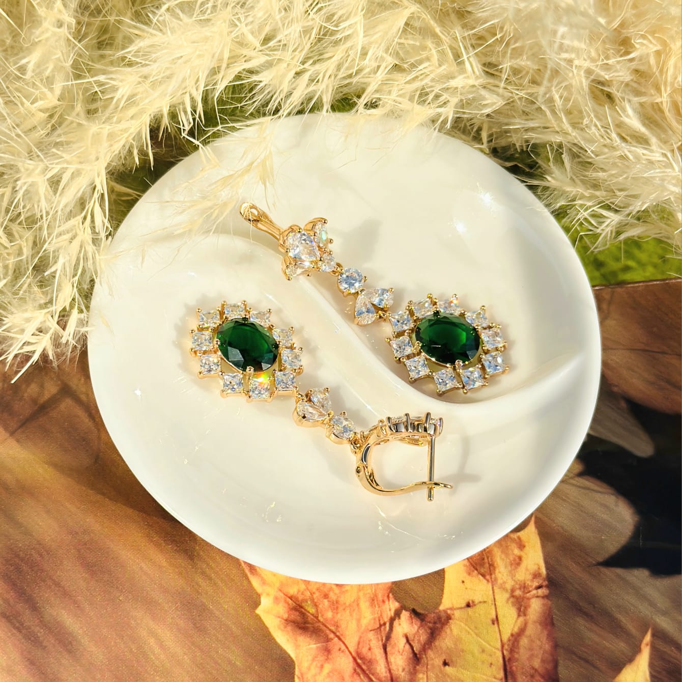 Emerald Oval Statement Drops