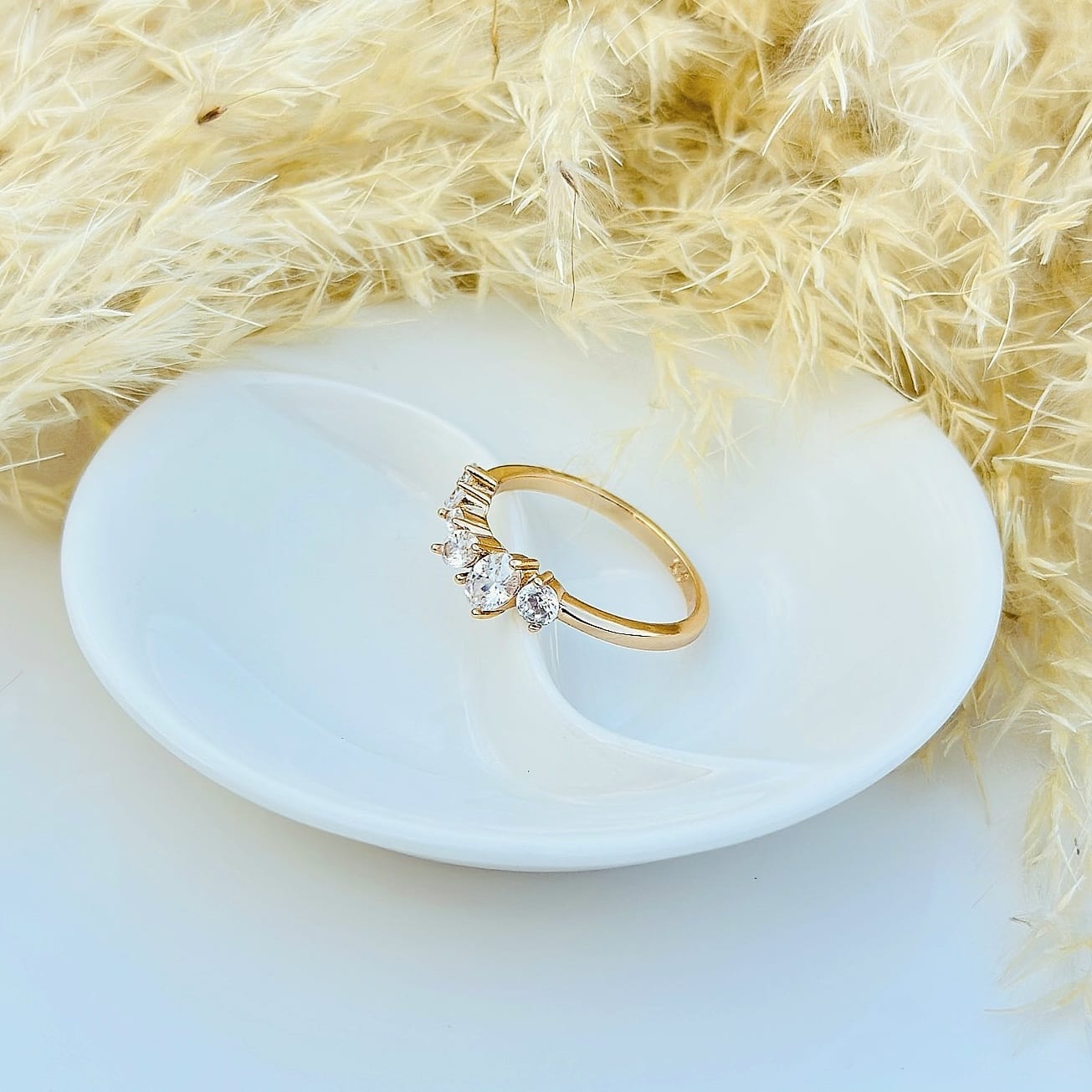 Luminescent Curve Band