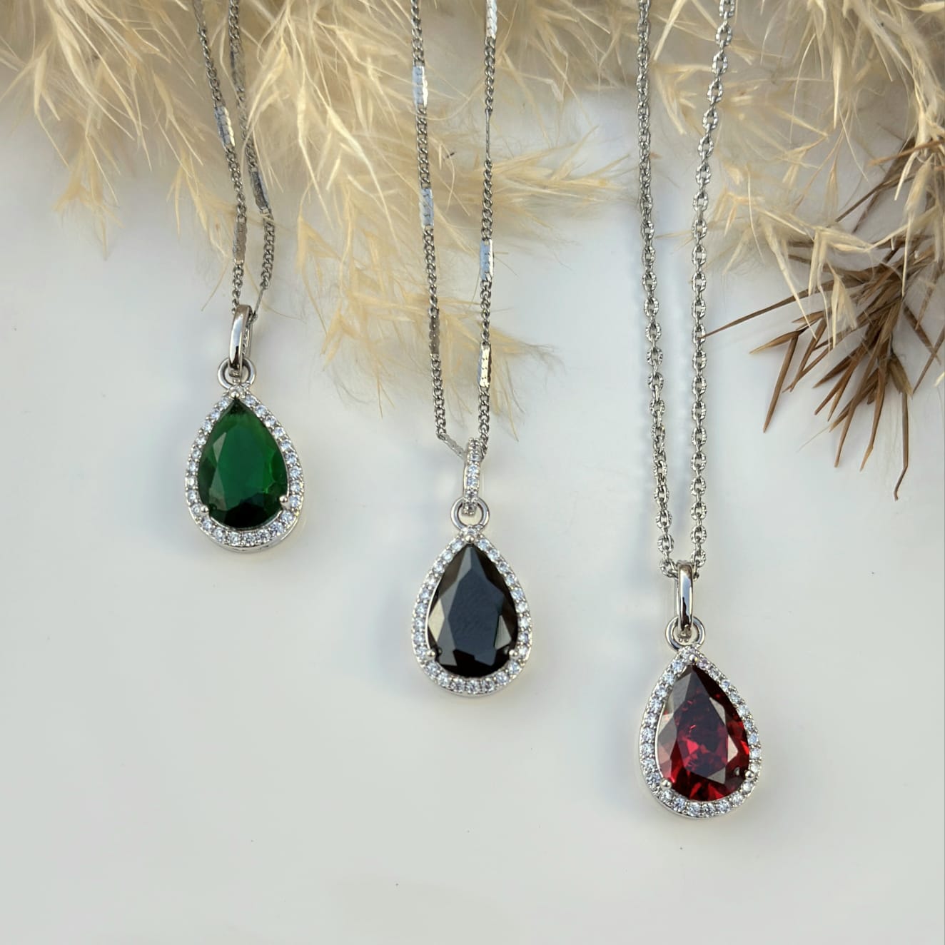 Lush Pear Solitaire Halo Pendant