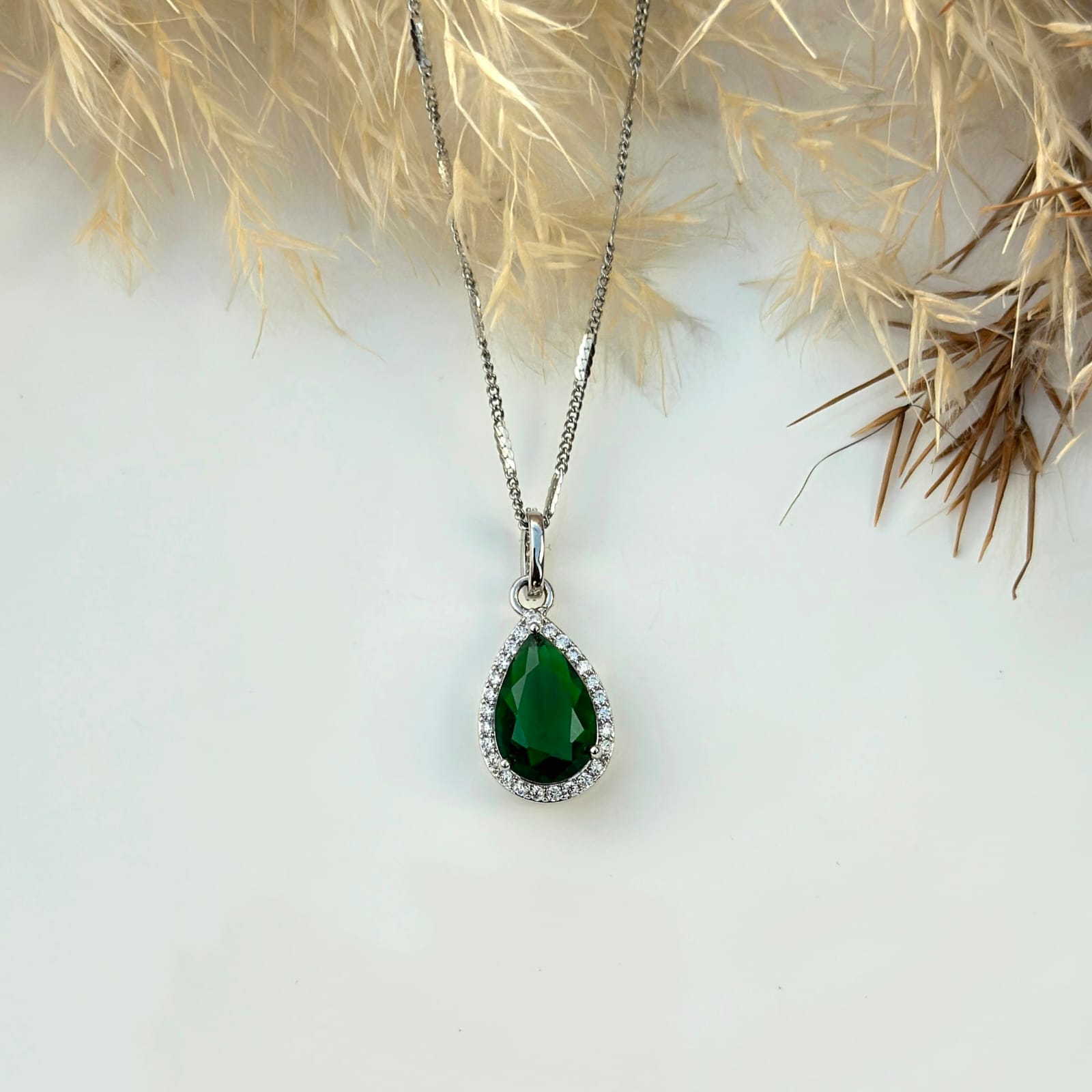 Lush Pear Solitaire Halo Pendant