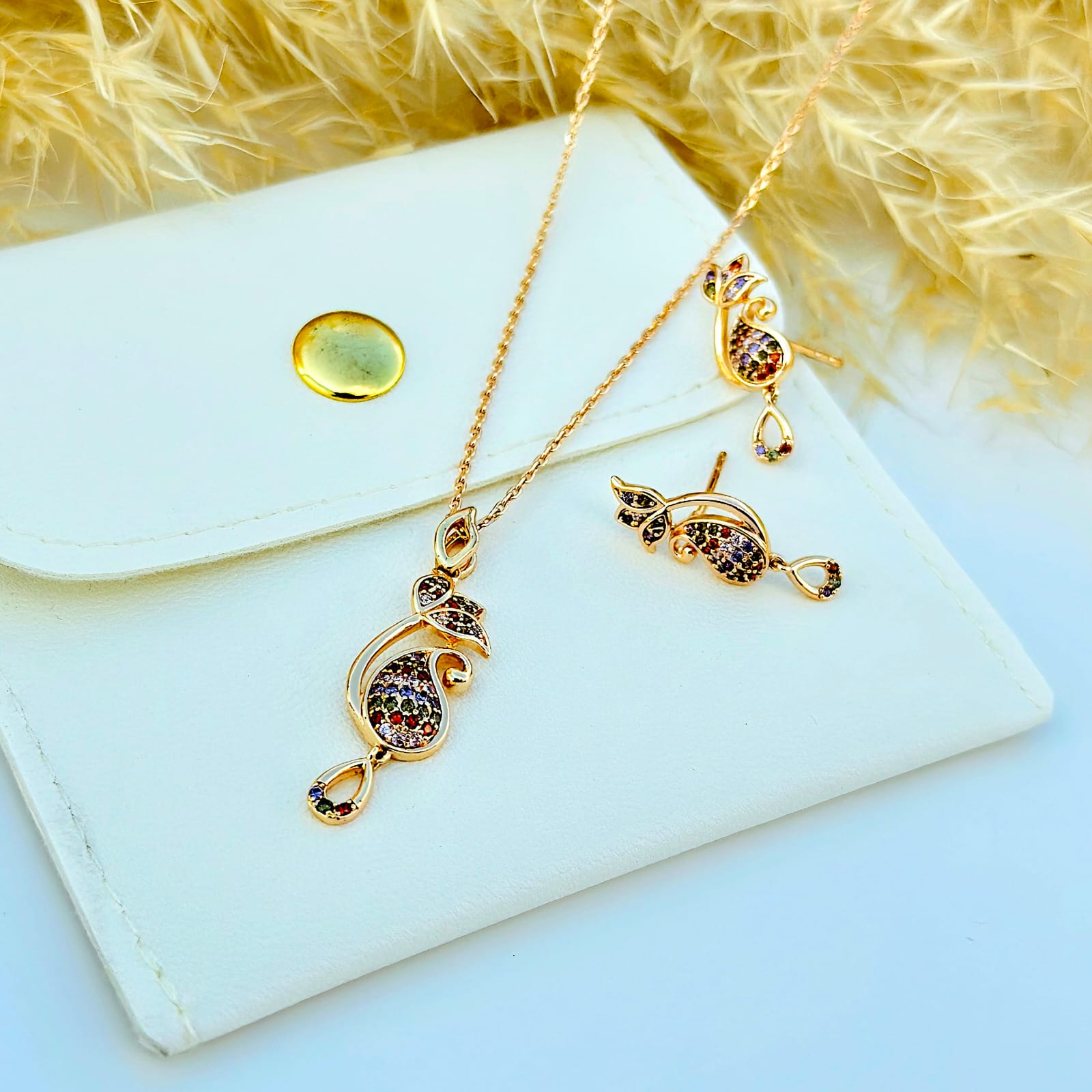 Multicolor Paisley Symphony Set