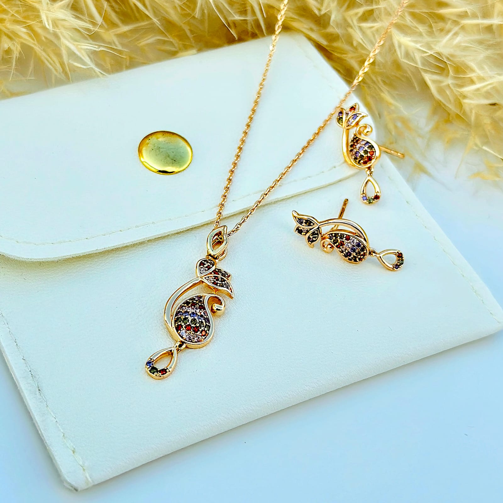 Multicolor Paisley Symphony Set