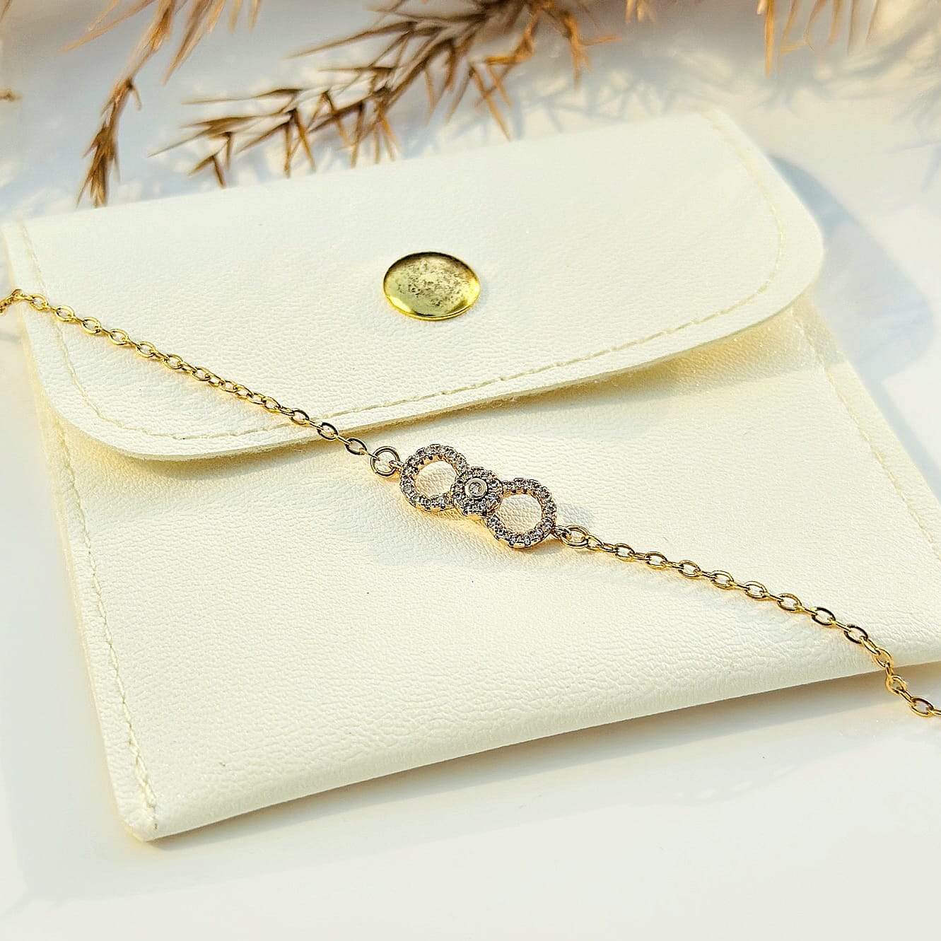 The Entwined Loops Crystal Bracelet
