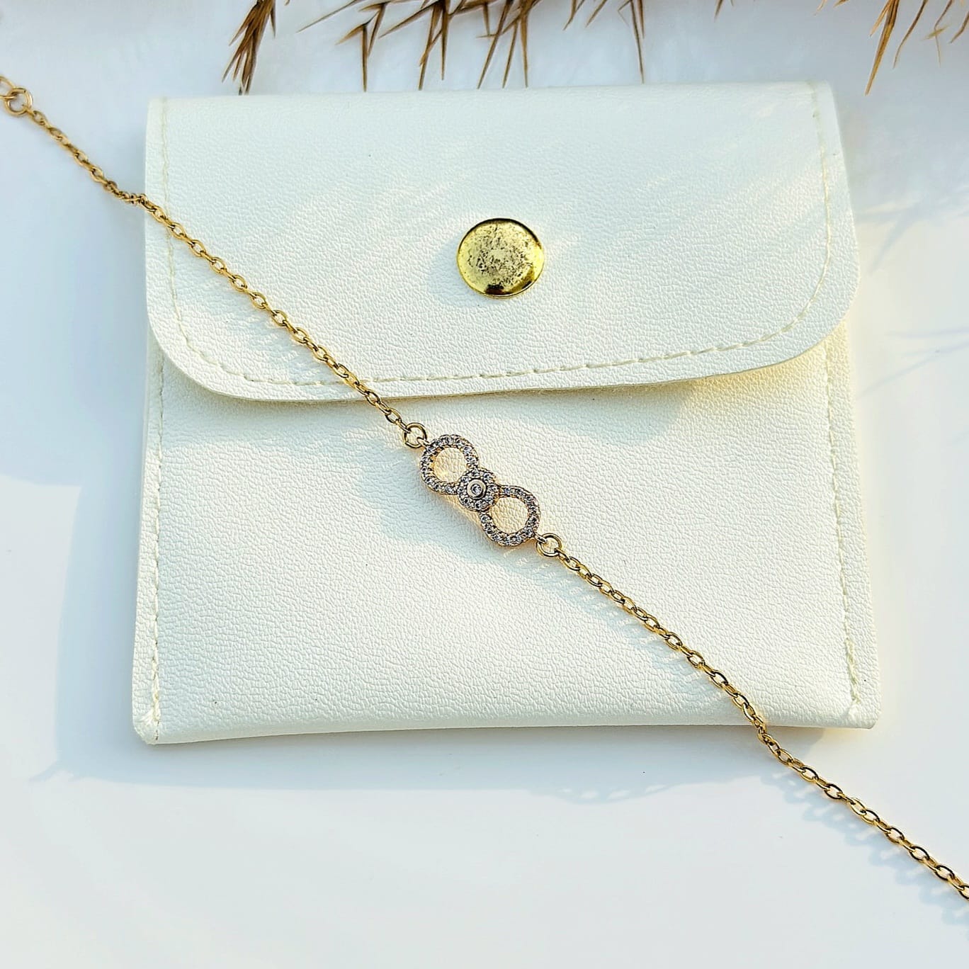 The Entwined Loops Crystal Bracelet