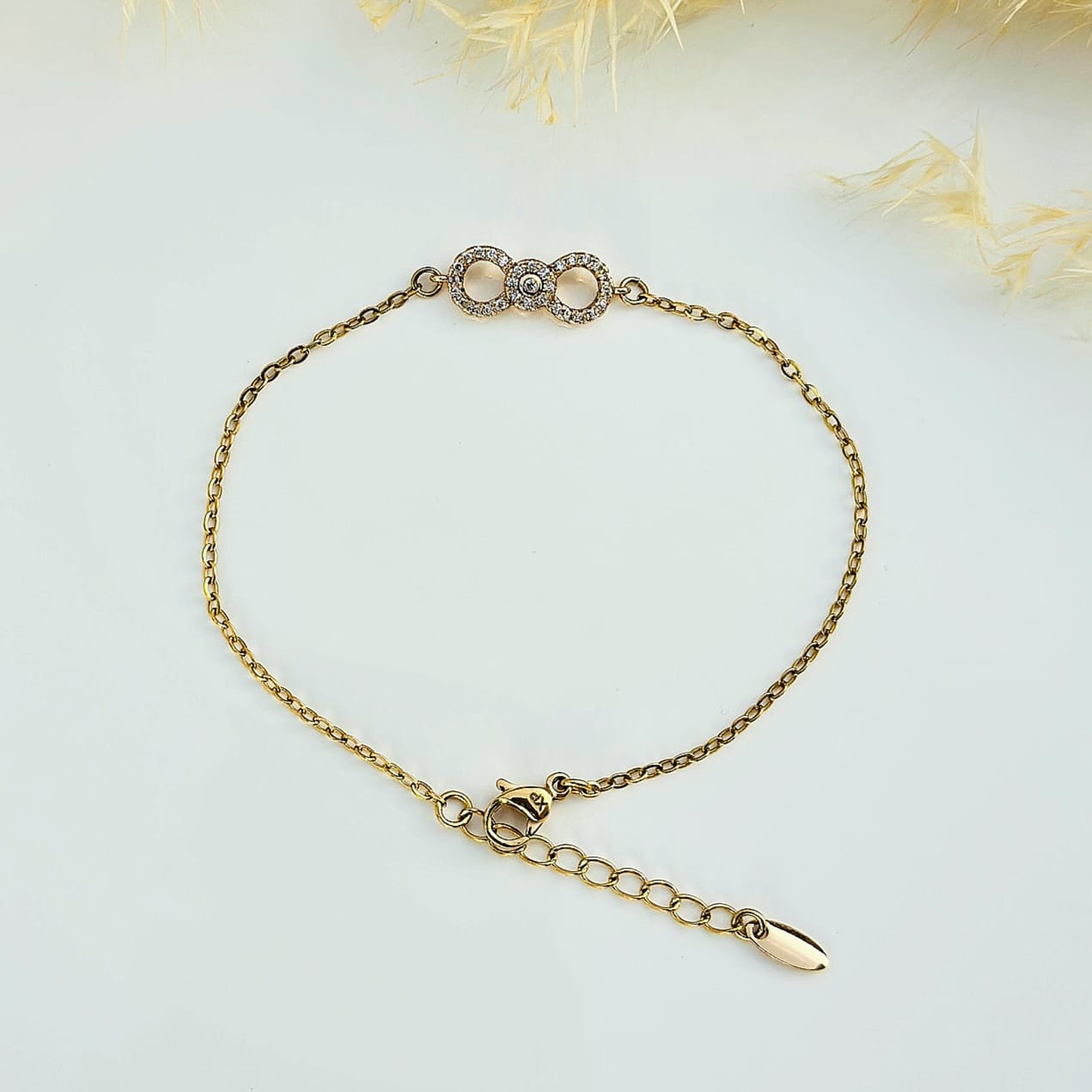 The Entwined Loops Crystal Bracelet