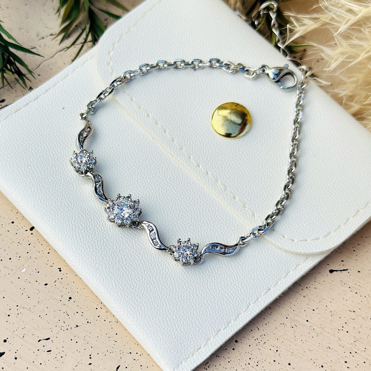 The Wavy Crystal Cluster Bracelet
